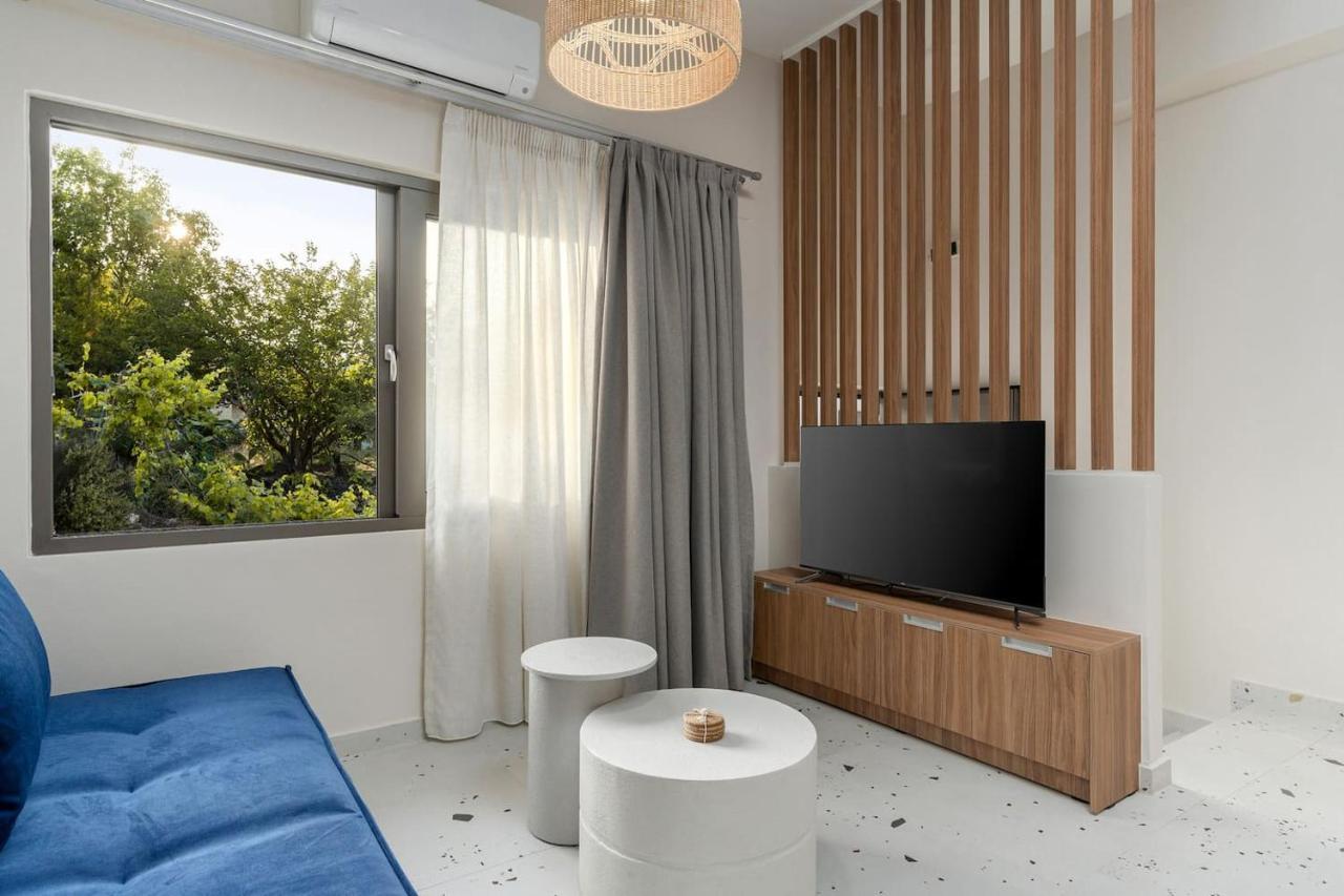 Ble Residence, Your Away From Panormos (Crete)
